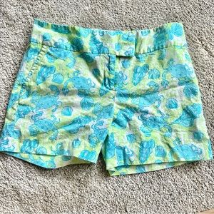 Lilly Pulitzer - Women’s (Sz 6) Blue & Green Chillin Crab Shells Bermuda Shorts